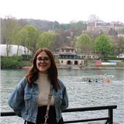 Studentessa universitaria offre lezioni nelle materie umanistiche. Esperienza nell’insegnare inglese ai bambini.